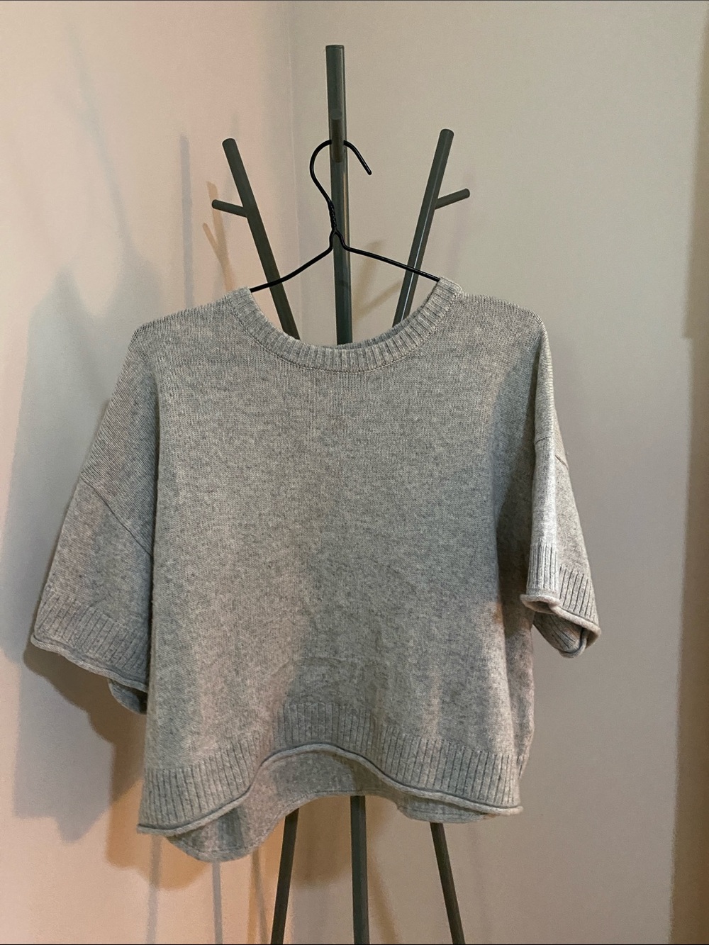 Cashmere Blend Gray Cropped Short-Sleeve Knit Sweater